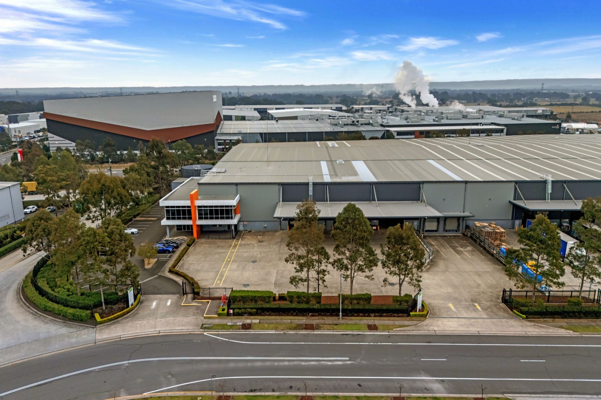 Strategically Positioned High Clearance Distribution Centre
