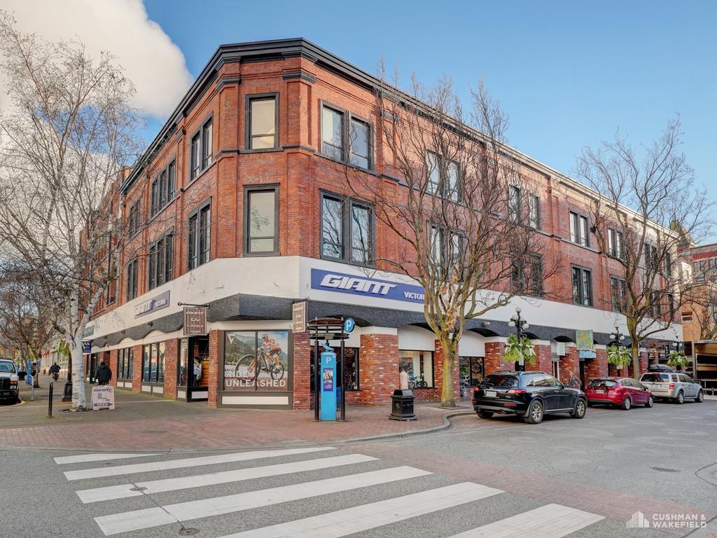 1235 Broad Street