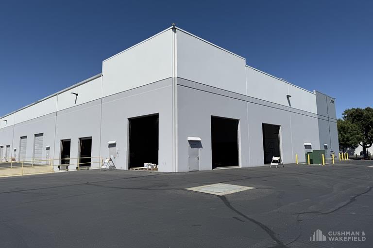 1329 N Market Blvd