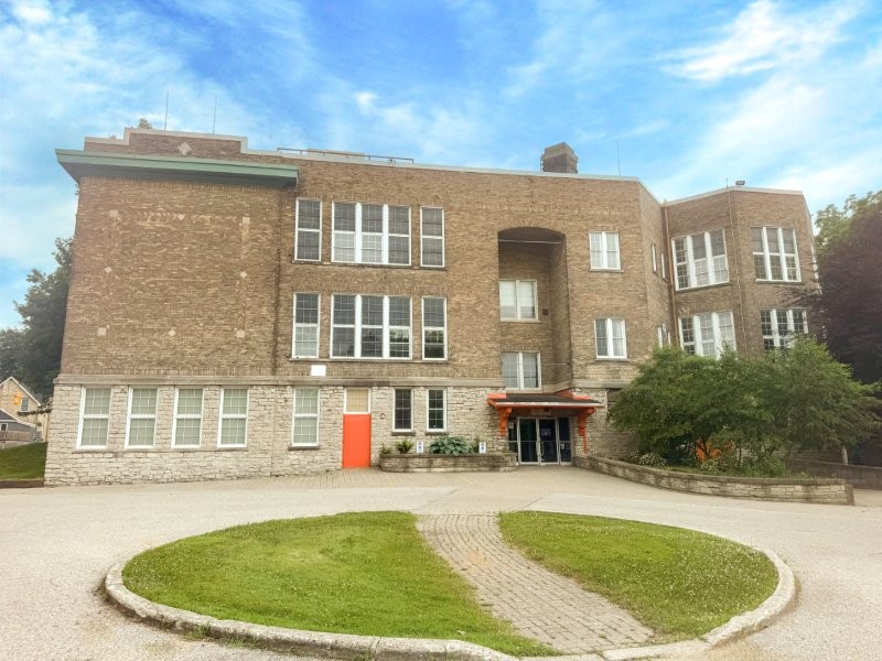 21 Wharncliffe Road South