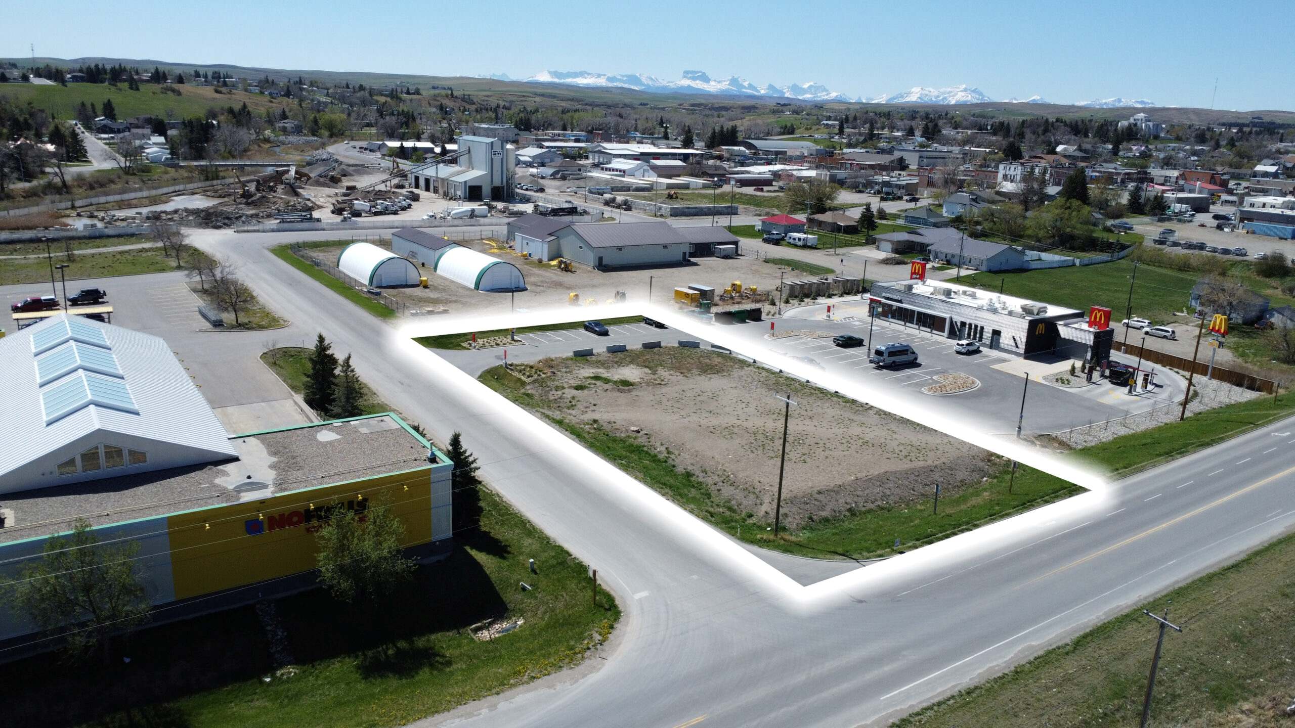 111 2nd Street E Cardston Retail Space for Lease