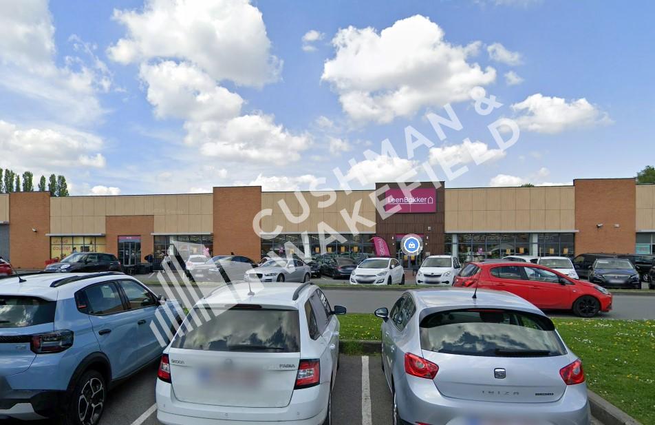 RETAIL PARK CENTRE COMMERCIAL CORA, RUE DE LA FRANCO-BELGE 128, UNIT 6