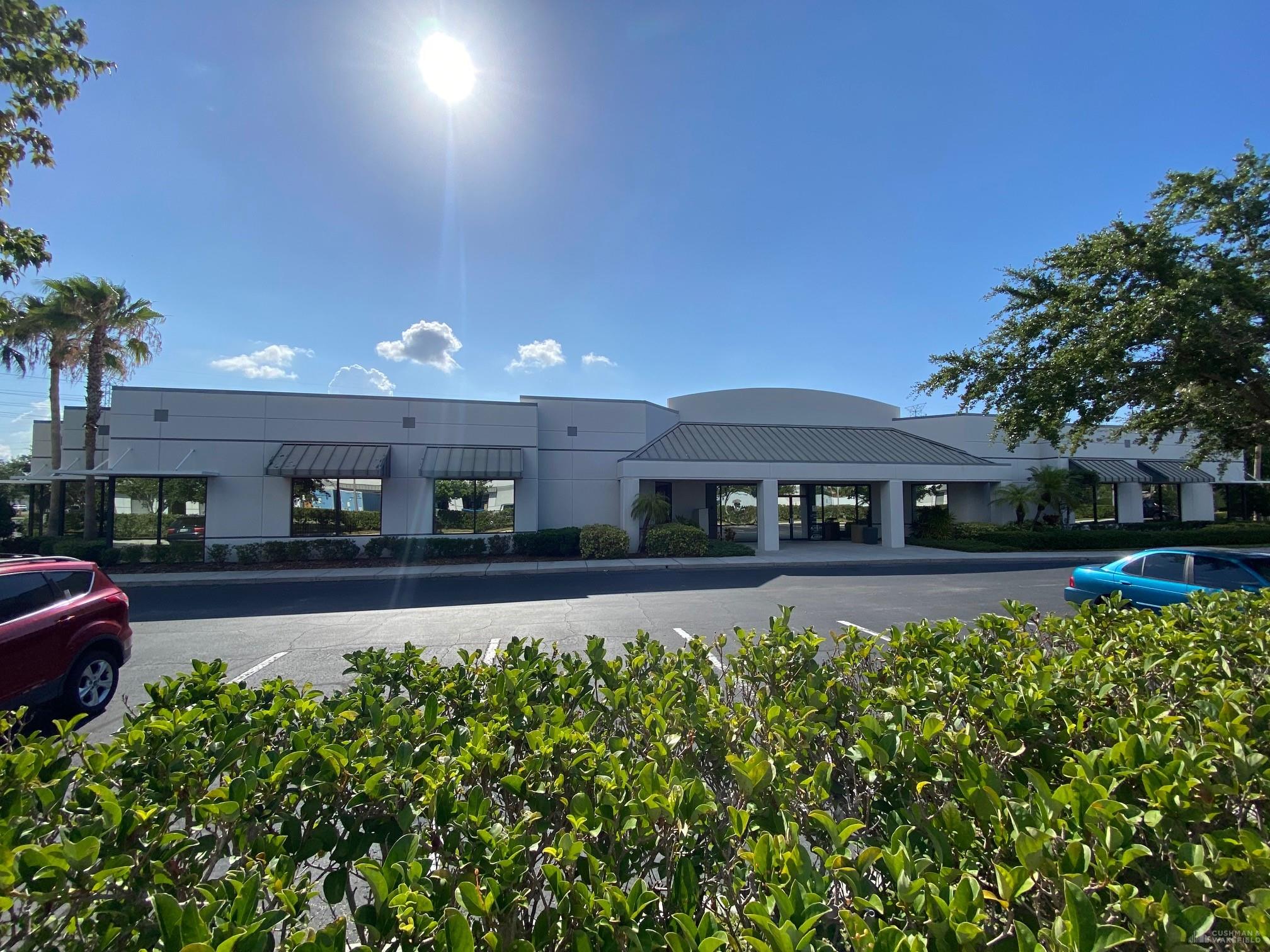 580 Corporate Center - Building 200