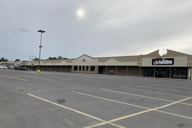 Westvale Plaza