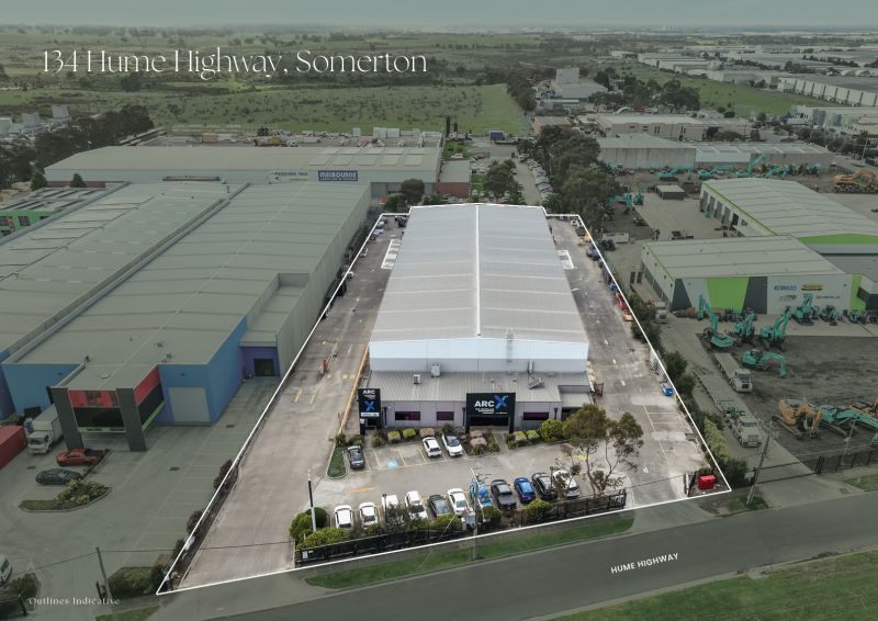 For sale – Fully leased investment with extensive Hume Highway frontage