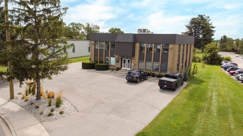 1584 North Routledge Park, Unit 101