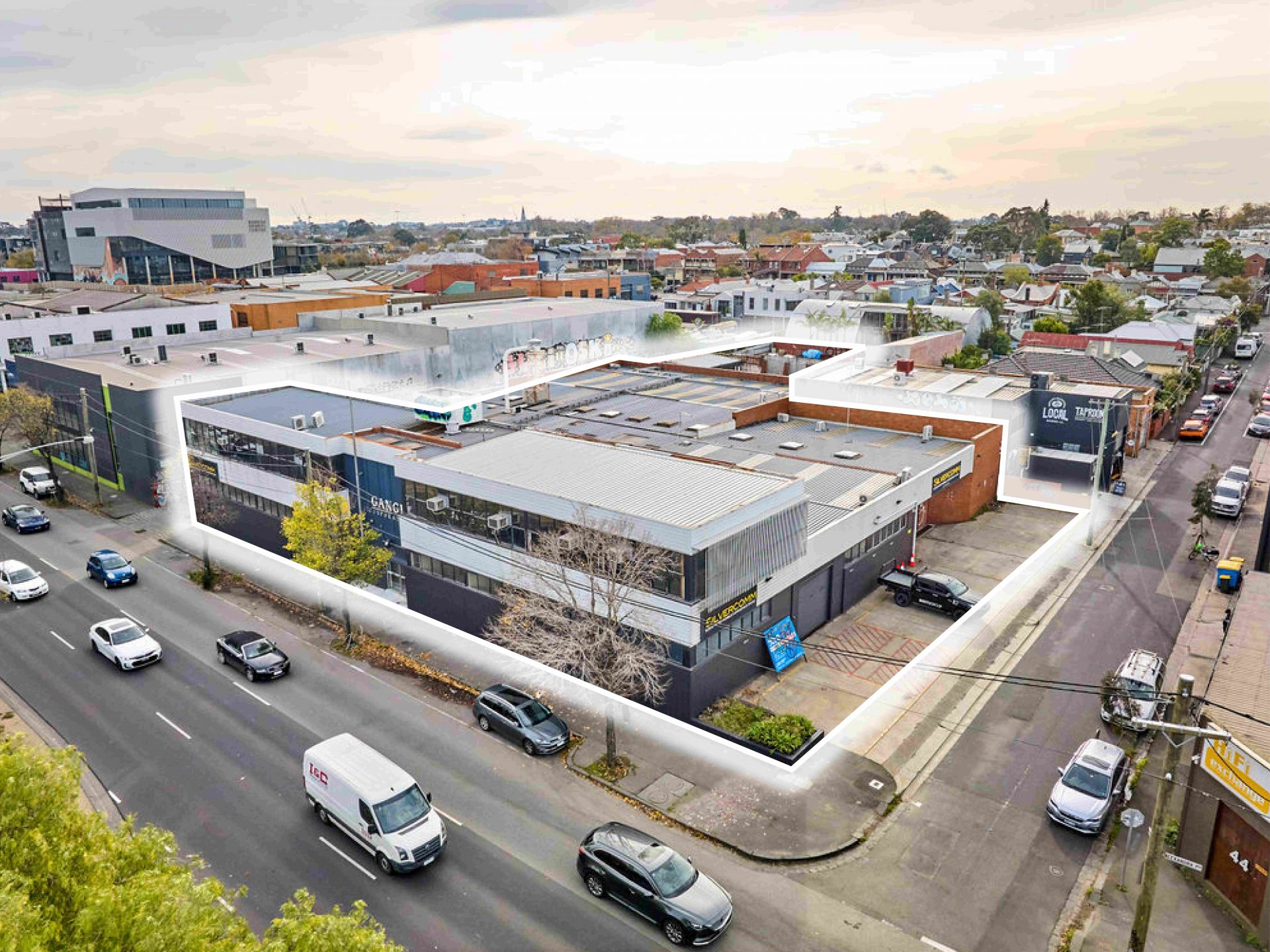 AVAILABLE NOW – 2,088 sqm OFFICE / WAREHOUSE