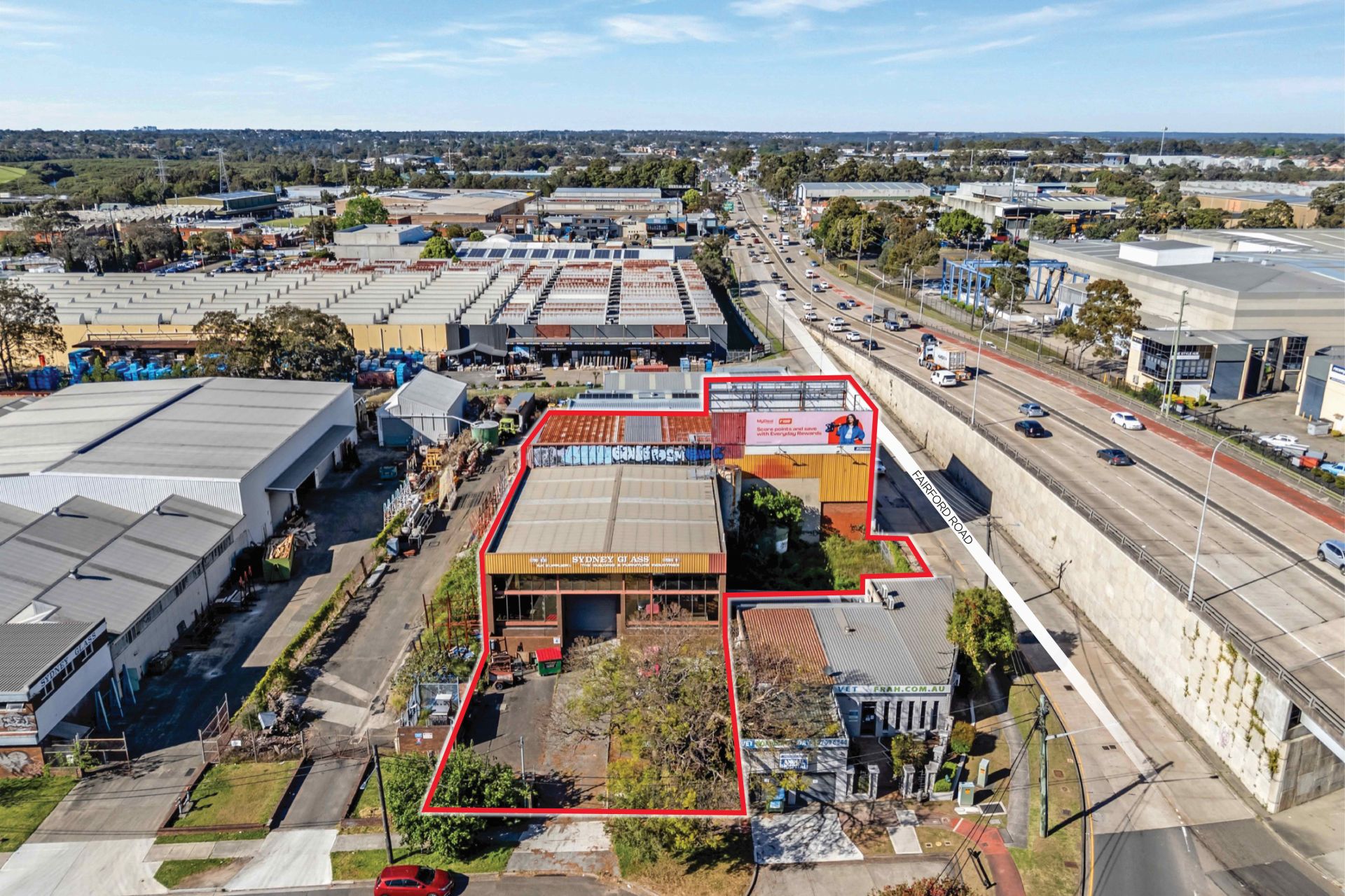Strategically Located Industrial Facility with 2 x 5T Gantry Cranes
