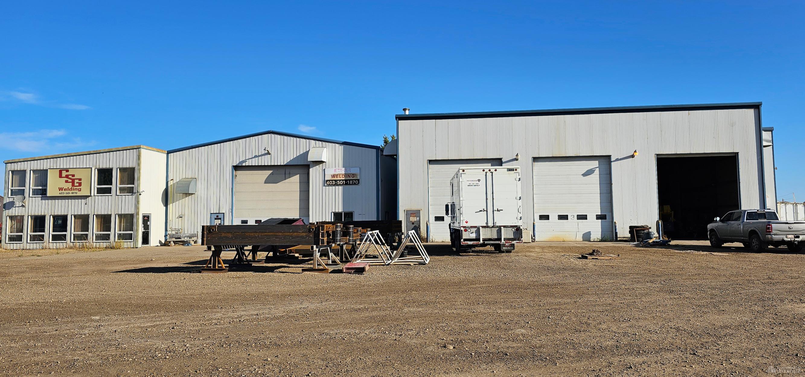 218 - 143040 Township Road 191