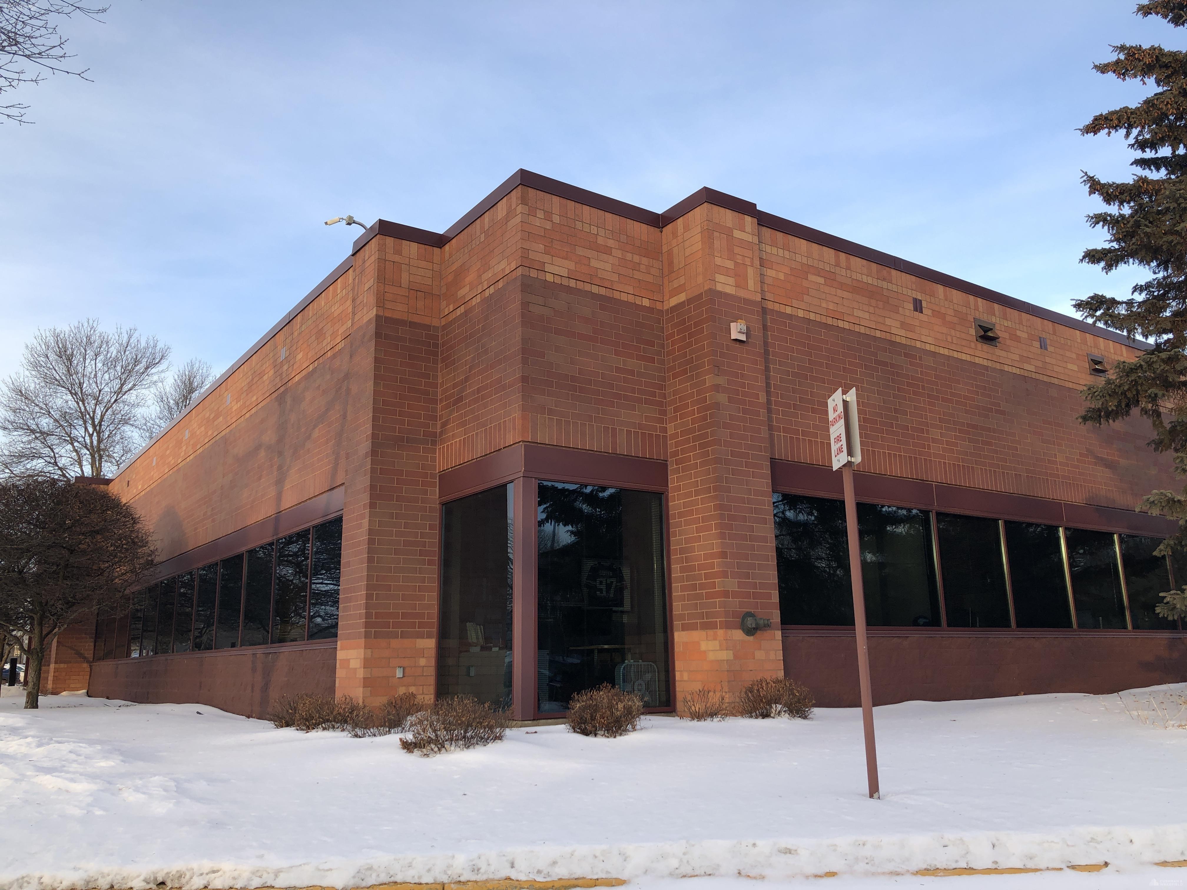 Dahlberg Commerce Center