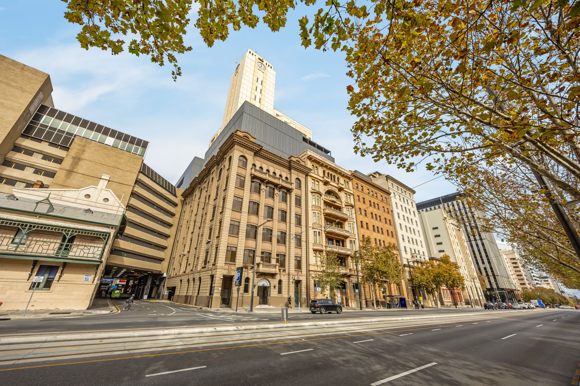 High in the sky - 360° views of Adelaide