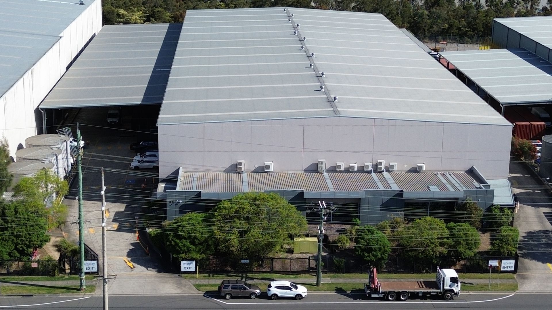 A-Grade Facility with Full Drive Around Access