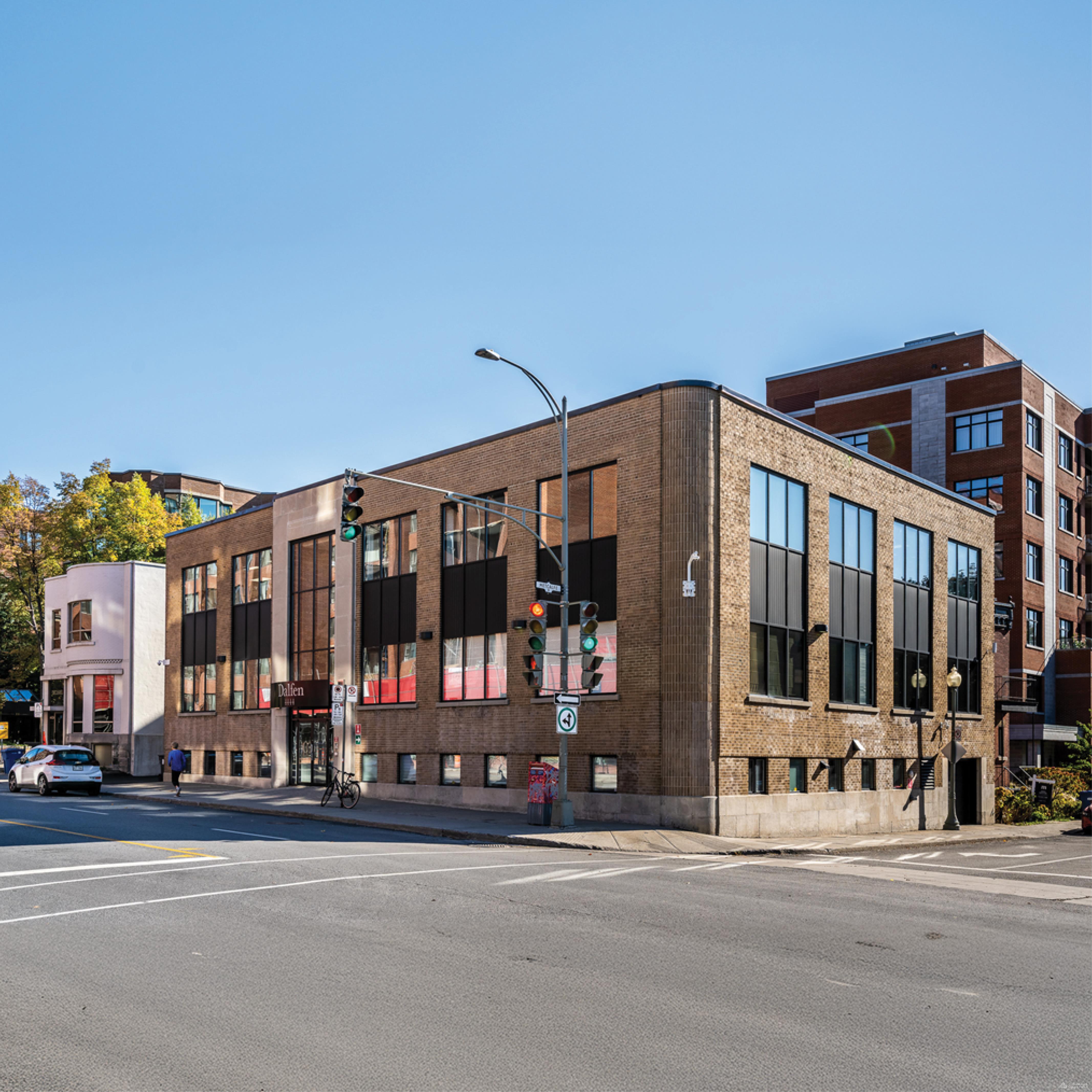 4444 Rue Sainte-Catherine Ouest