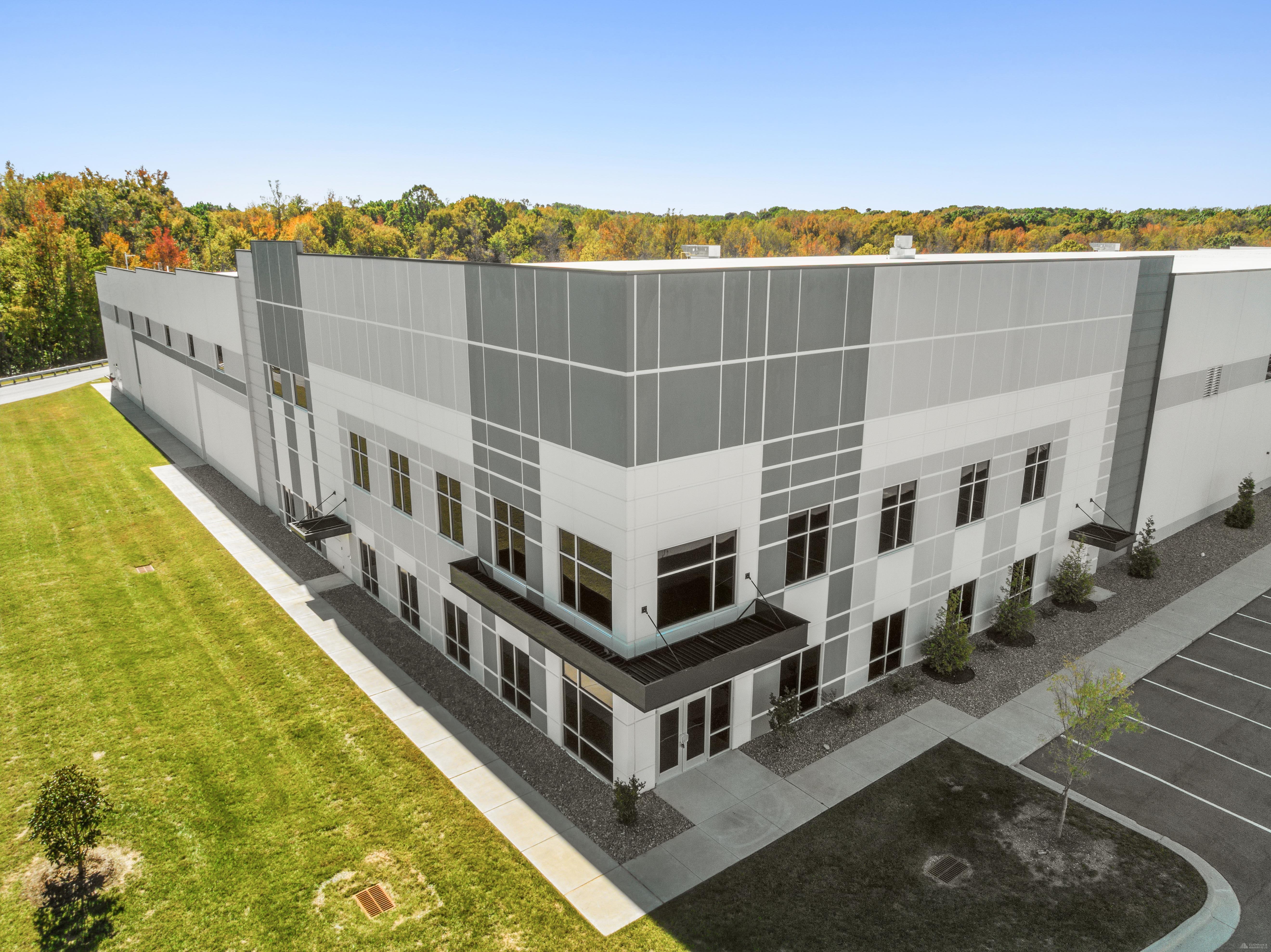73 Business Center - Building 2
