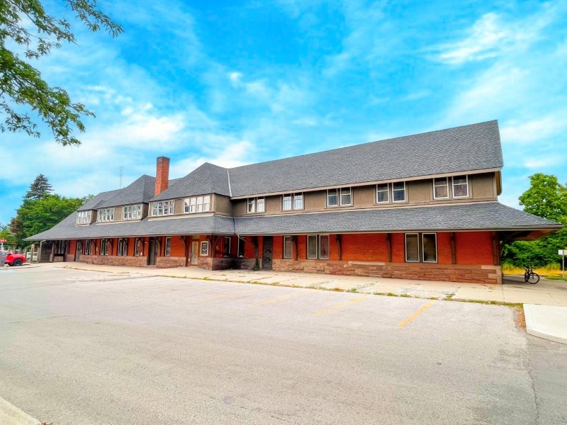 664 Richmond Street, Main Floor - Unit 2