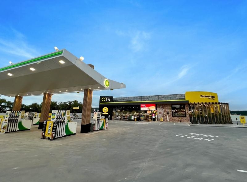 High-Exposure QSR Development Opportunity Beside OTR