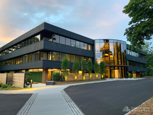 320 Boston Post Road