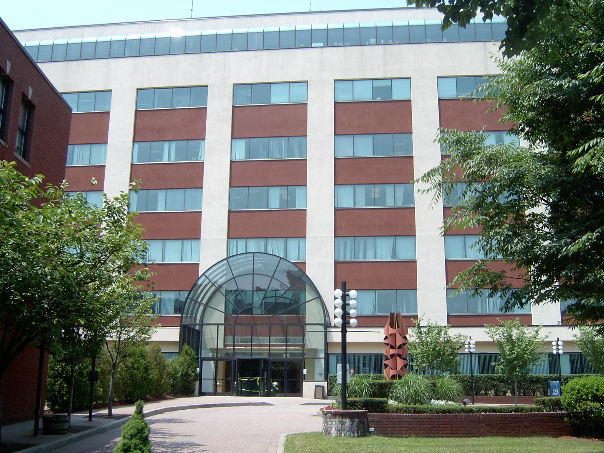 Lafayette Center (Square) Building II