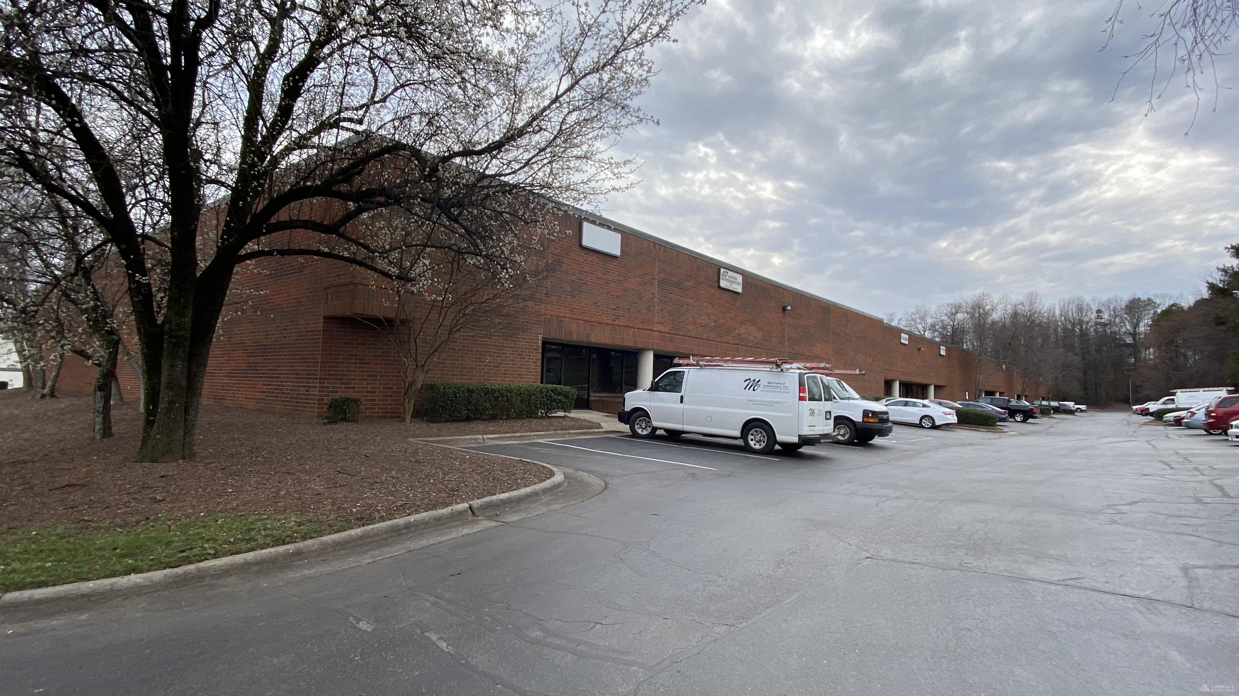 Interstate North Business - Bldg II