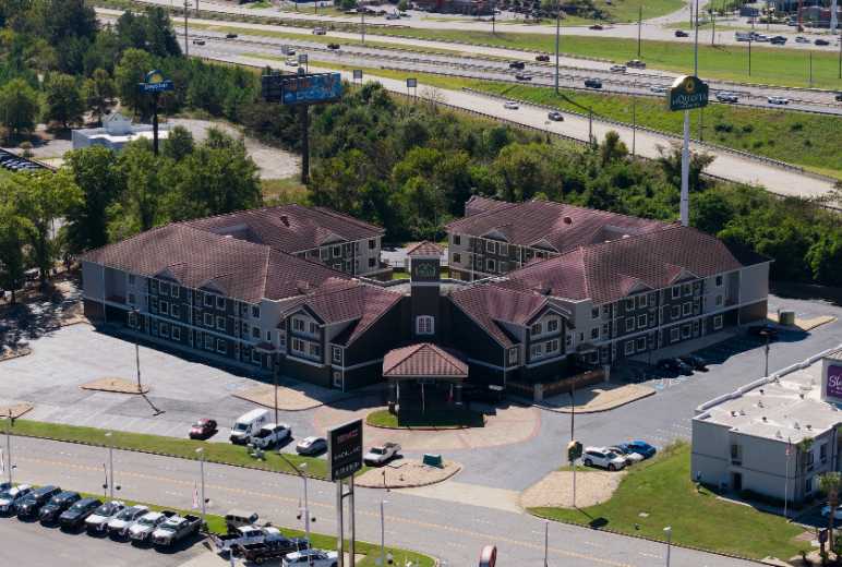 La Quinta Inn & Suites by Wyndham Macon