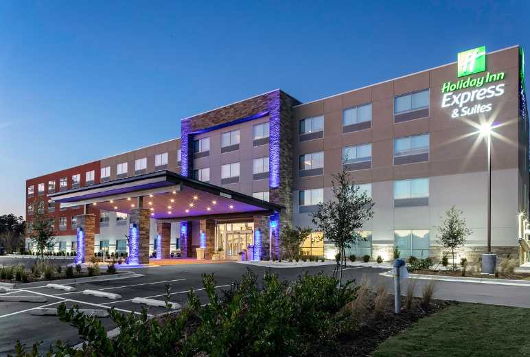 Holiday Inn Express & Suites Wilmington West - Medical Park