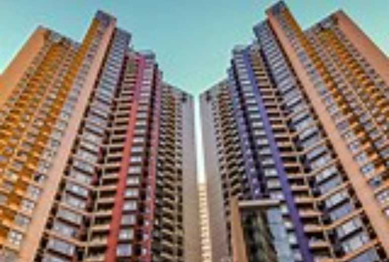 598 East 60th Avenue North