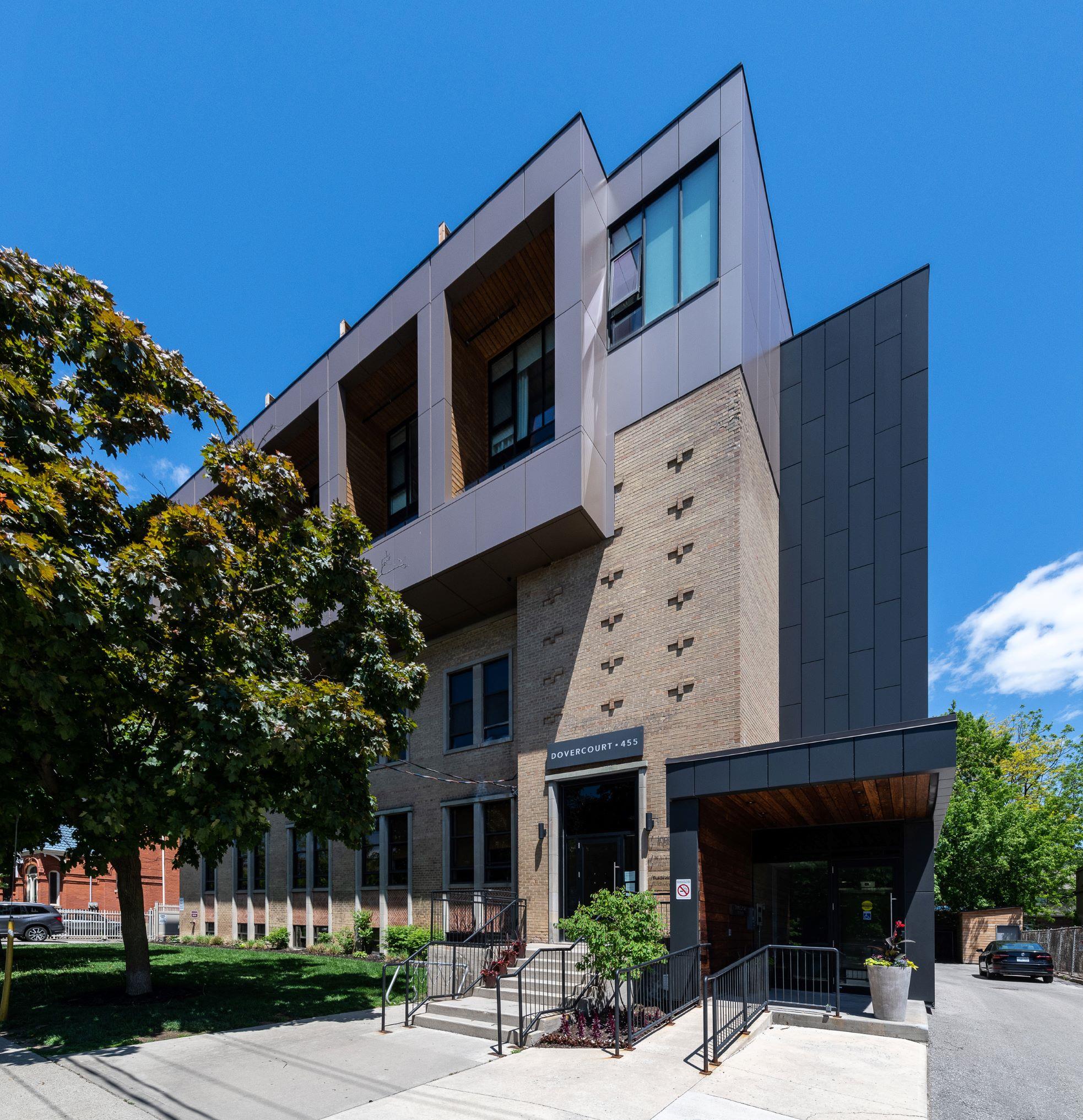 455 Dovercourt Road
