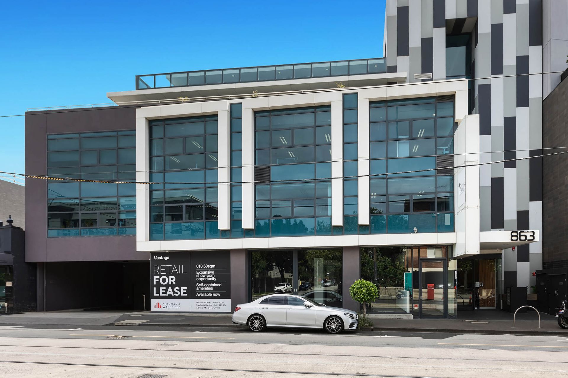 EXPANSIVE HIGH STREET RETAIL / SHOWROOM OPPORTUNITY