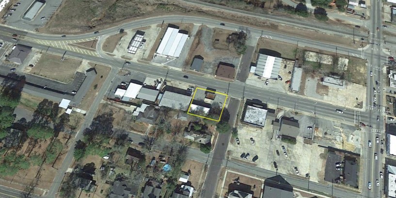 53 West Oak Street - McRae-Helena, GA